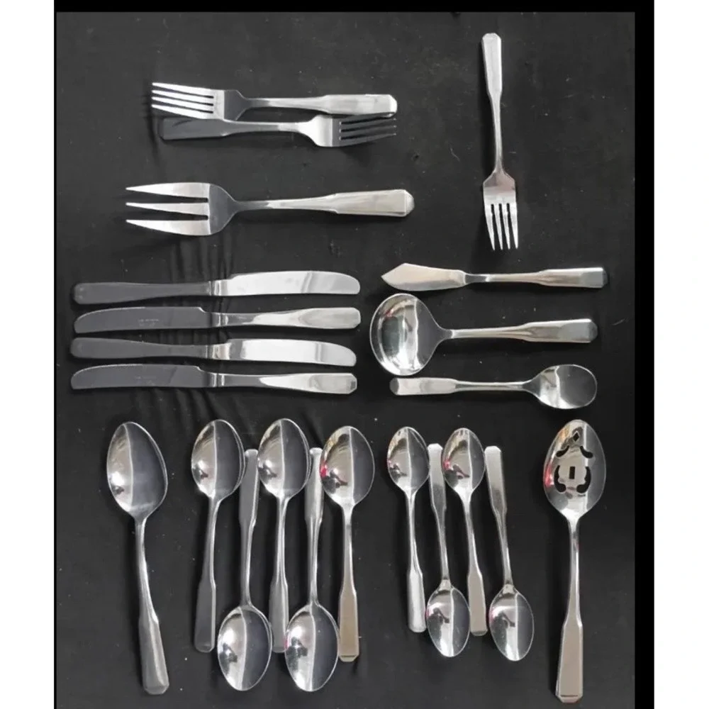 Rogers Stainless Korea flatware 20 pieces